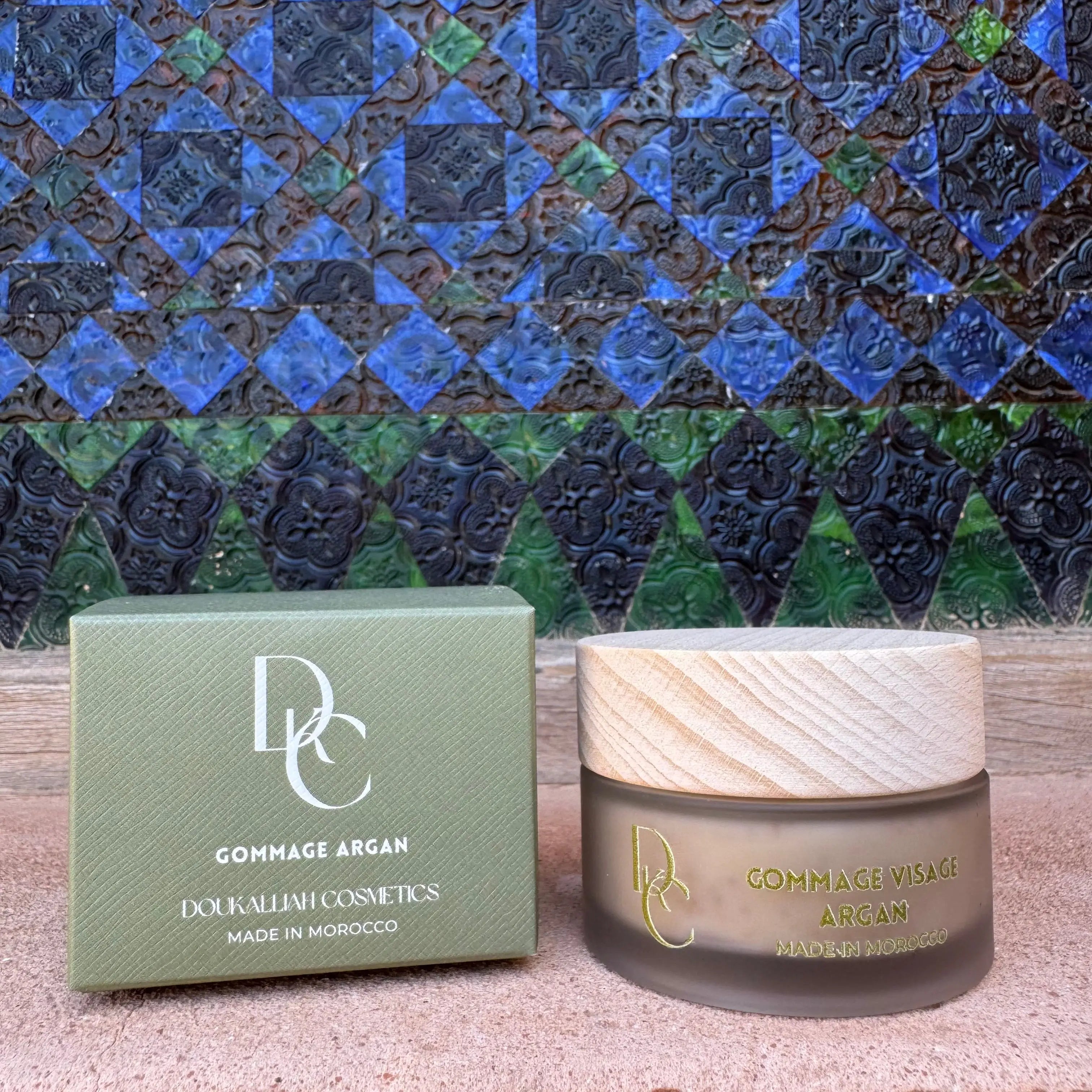 Gommage Visage Précieux à l’huile d’Argan  DOUKALLIAH COSMETICS